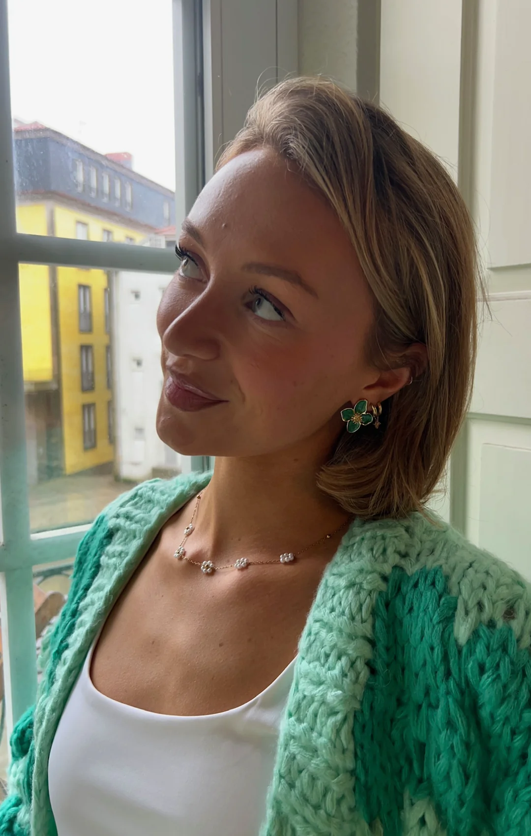 Daisy Chain Necklace - Image 3